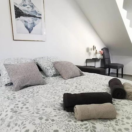 L'Elegant Duplex - Clim I Wifi I Proche Du Centre-Ville Miramas Zewnętrze zdjęcie